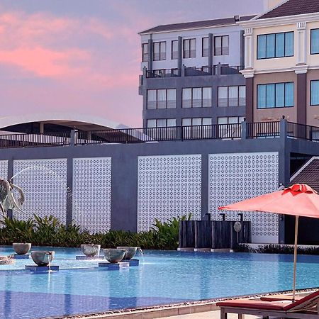 Pacific Hotel & Spa Сием Реап Екстериор снимка