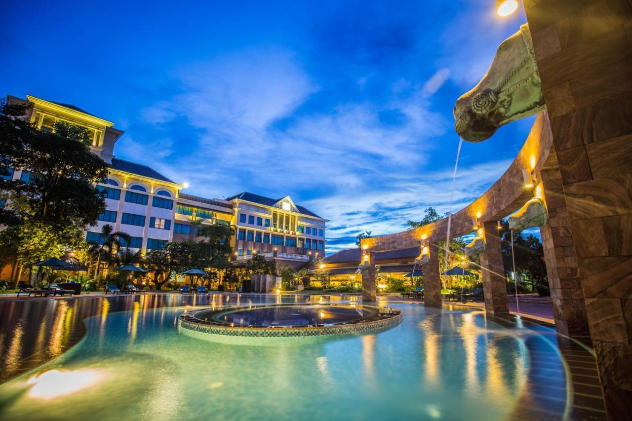 Pacific Hotel & Spa Сием Реап Екстериор снимка