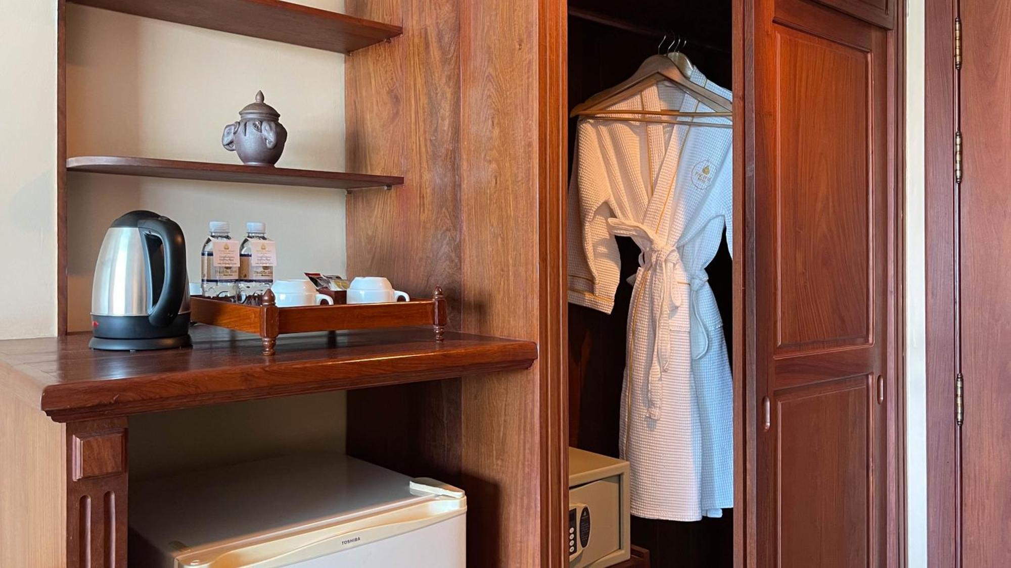 Pacific Hotel & Spa Сием Реап Екстериор снимка