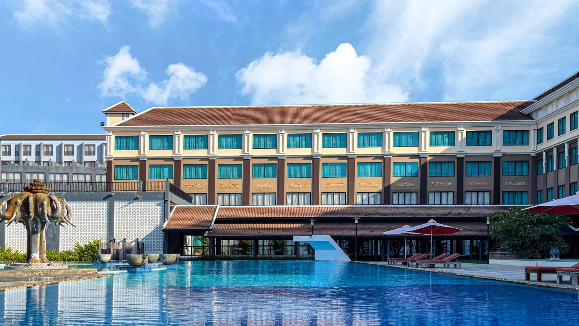 Pacific Hotel & Spa Сием Реап Екстериор снимка